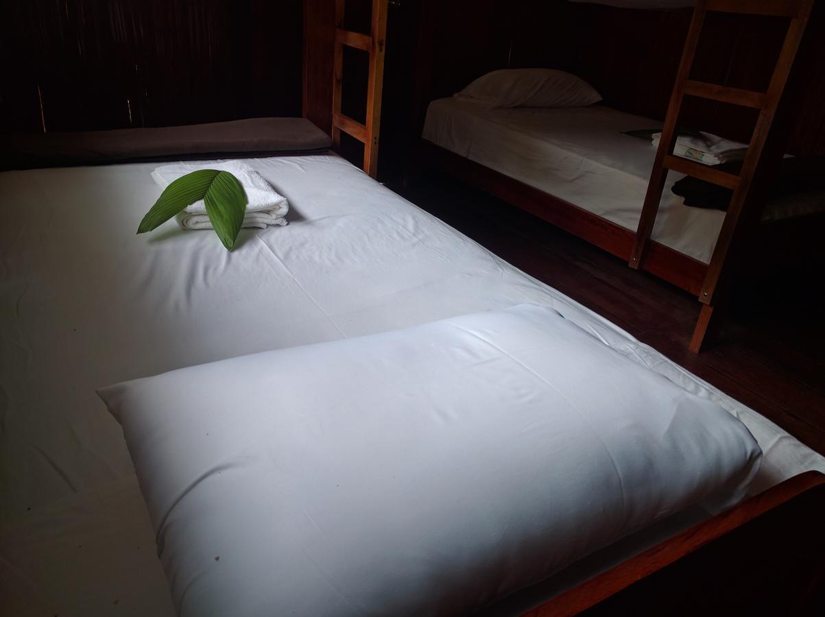 Green Forest Ecolodge Puerto Montufar Zewnętrze zdjęcie