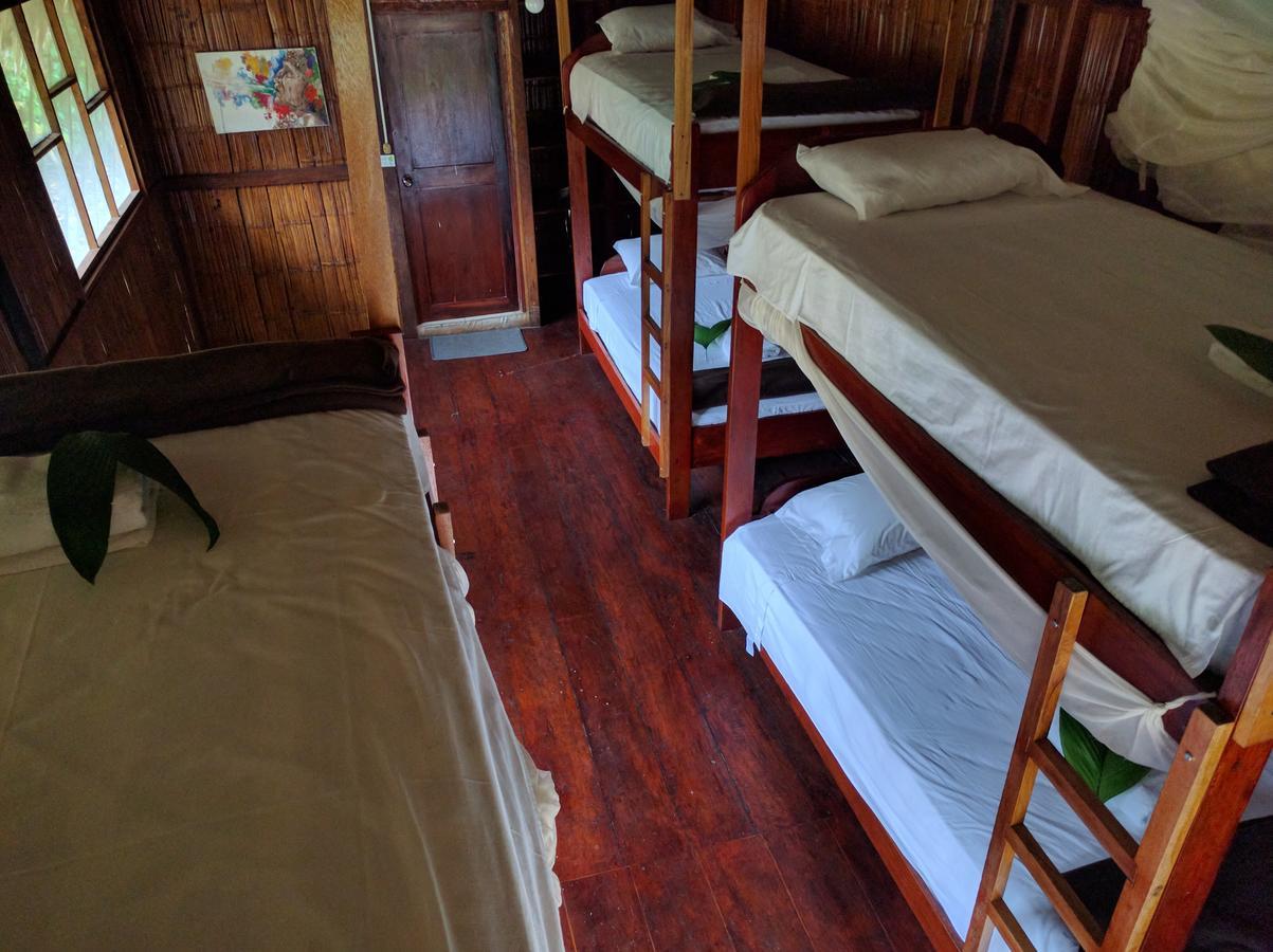 Green Forest Ecolodge Puerto Montufar Zewnętrze zdjęcie